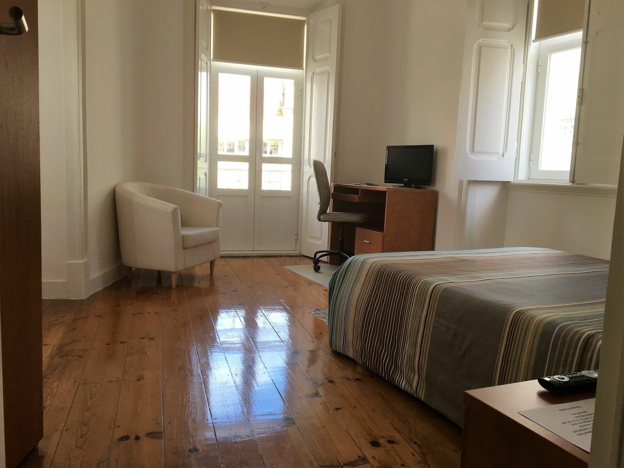 Rooms Fado Lisabona Exterior foto